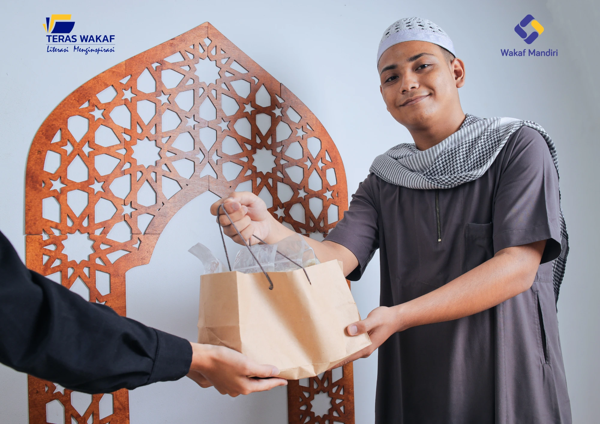  Bukan Karena Banyak Harta, Tapi Karena Hati Yang Tergerak